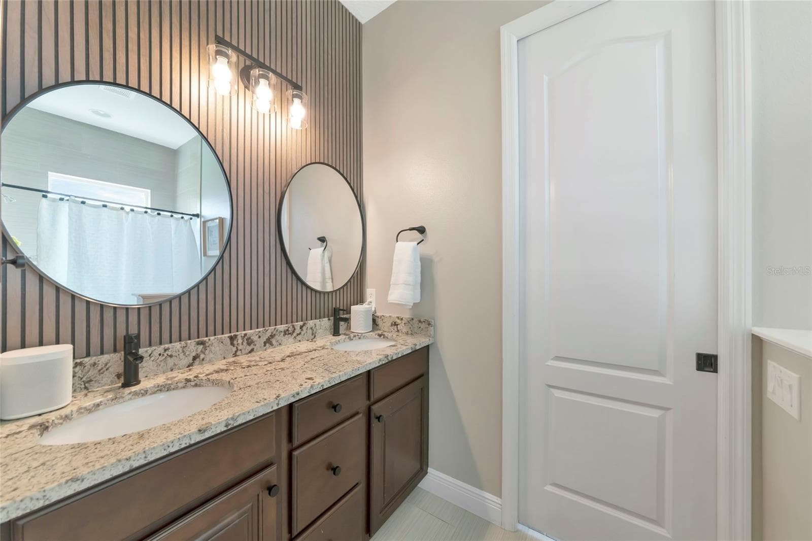 Single Family Residence at 1417 LANDVIEW LN, OSPREY, photo 35 of 82