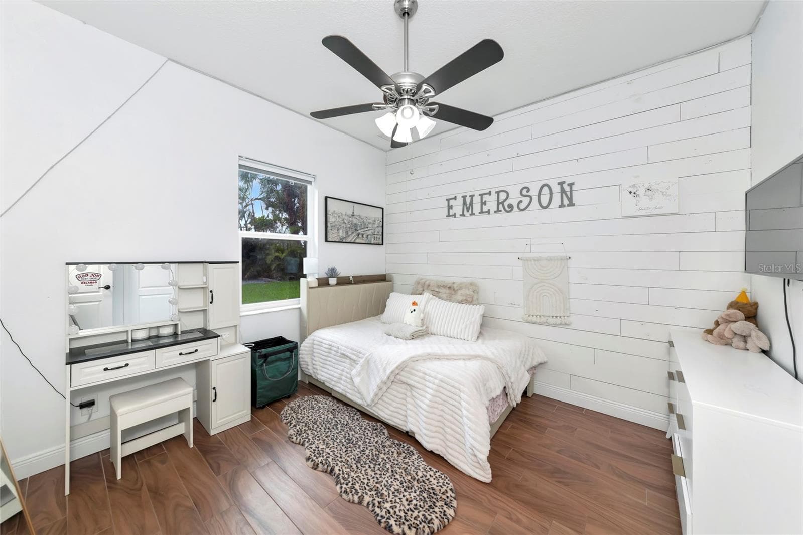 Single Family Residence at 1417 LANDVIEW LN, OSPREY, photo 36 of 82