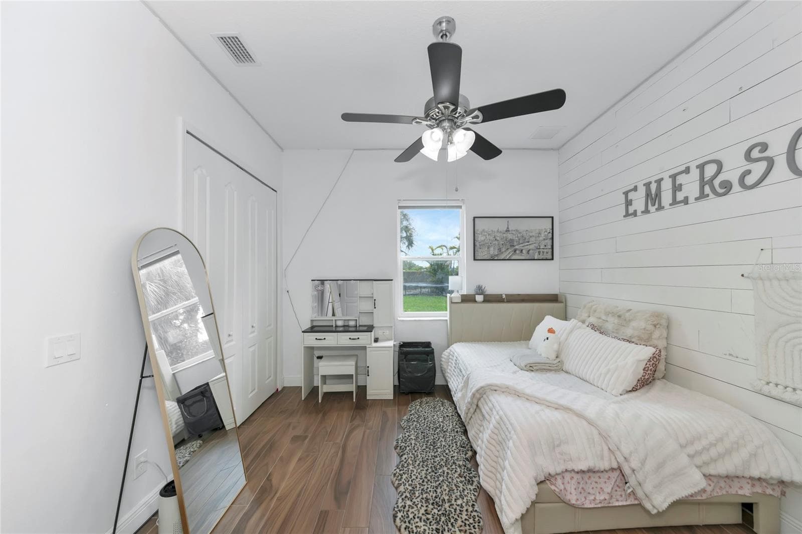 Single Family Residence at 1417 LANDVIEW LN, OSPREY, photo 37 of 82