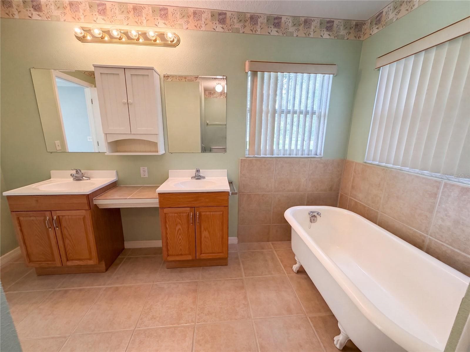 Single Family Residence at 1784 S CARRIAGE TER, HOMOSASSA, photo 32 of 51