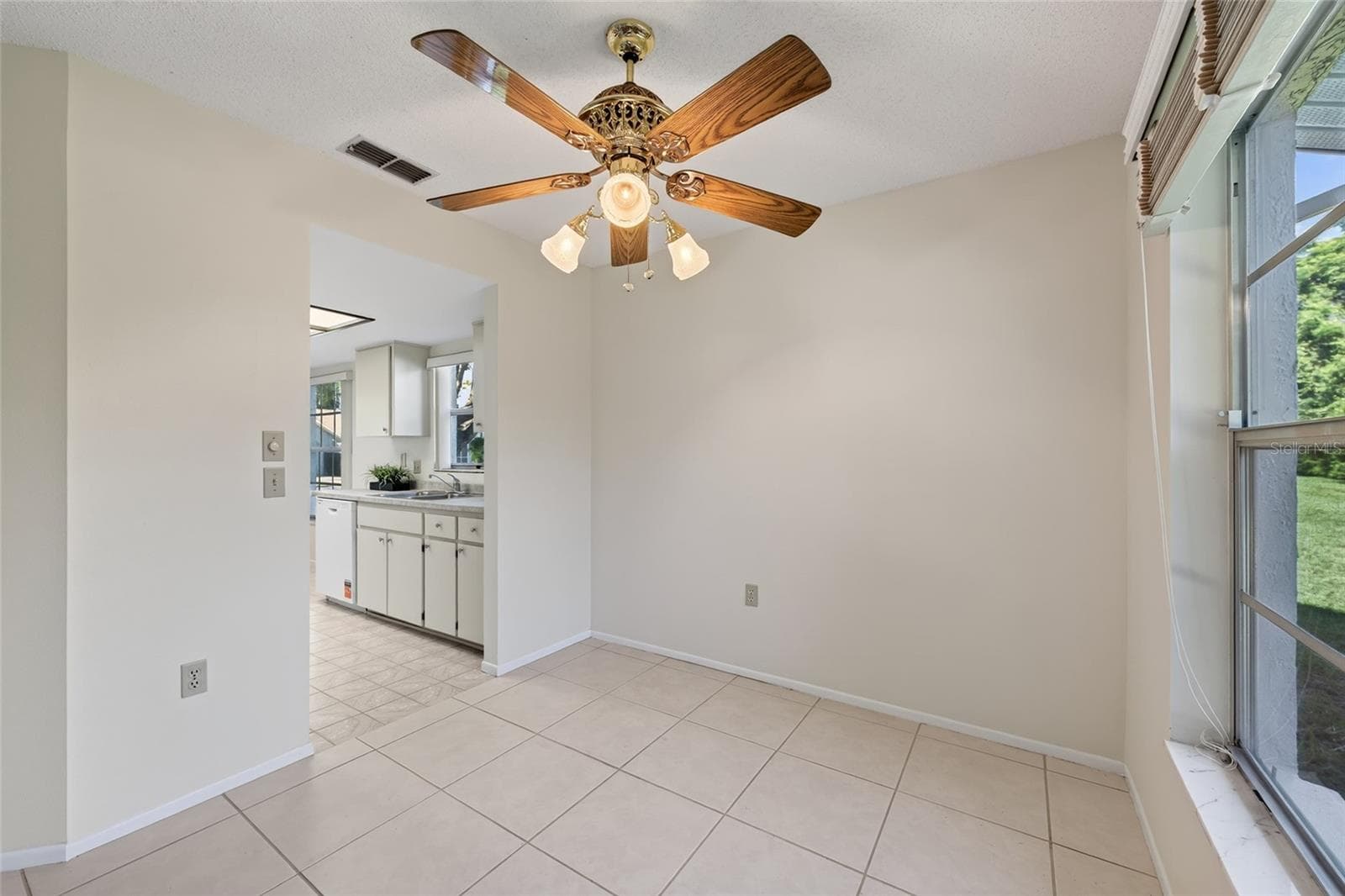 Dining Area- 9545 Danville Court, #42, New Port Richey, FL 34655Wedgewood Village Condos in Heritage Lake - 9545 DANVILLE CT #42, NEW PORT RICHEY