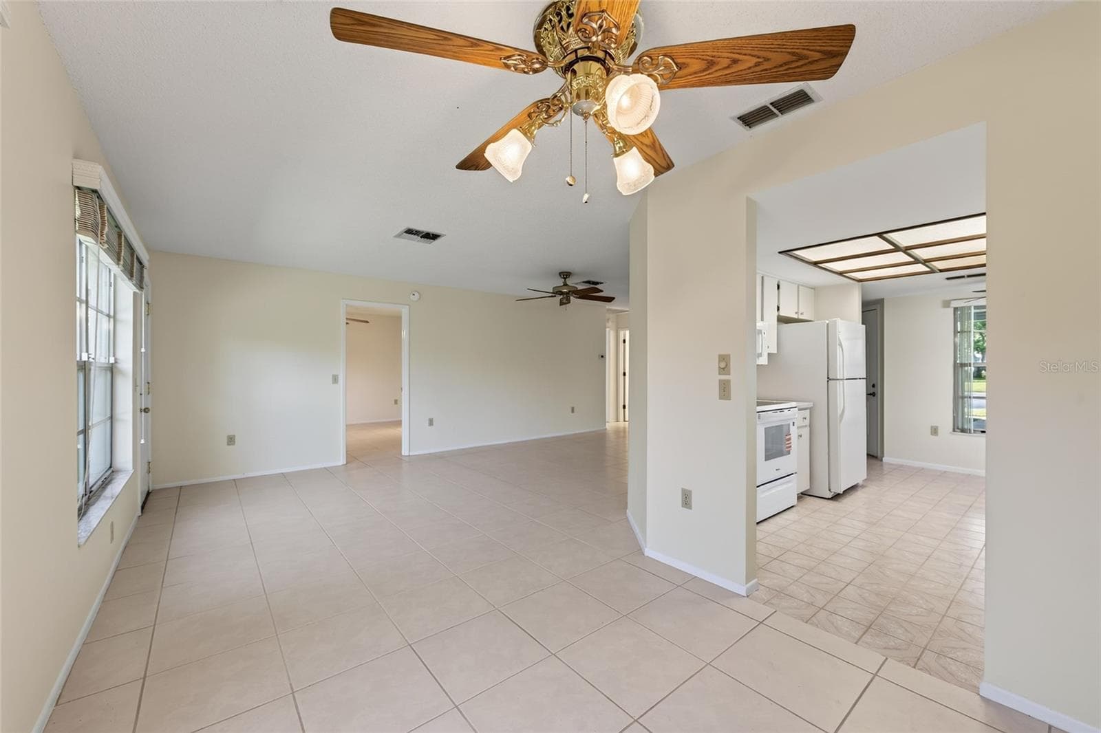 Dining/Living Area- 9545 Danville Court, #42, New Port Richey, FL 34655Wedgewood Village Condos in Heritage Lake - 9545 DANVILLE CT #42, NEW PORT RICHEY