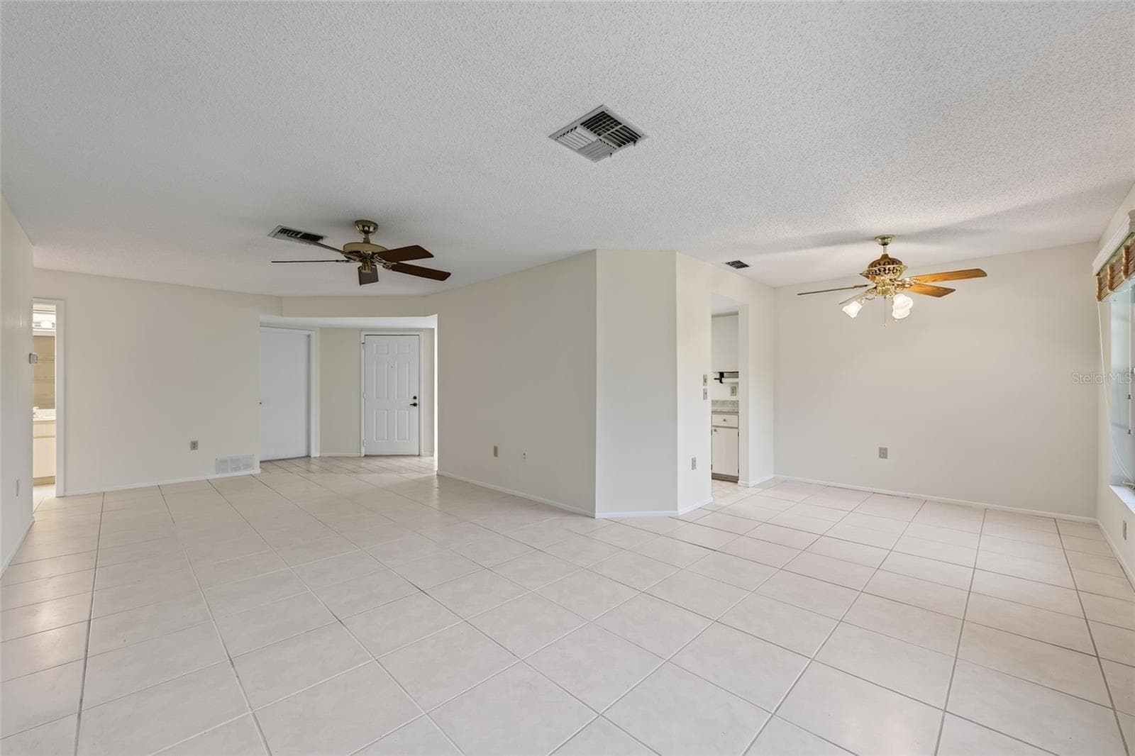 Dining/Living Area- 9545 Danville Court, #42, New Port Richey, FL 34655Wedgewood Village Condos in Heritage Lake - 9545 DANVILLE CT #42, NEW PORT RICHEY