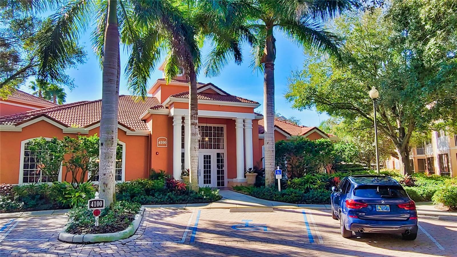 clubhouse front - 4138 CENTRAL SARASOTA PKWY #1521, SARASOTA