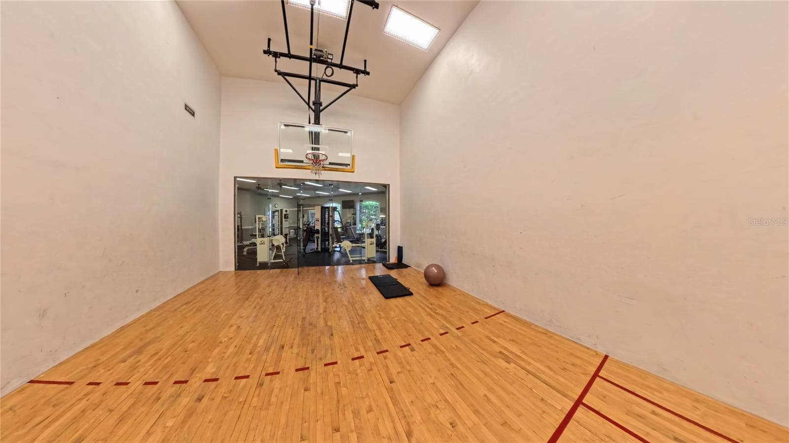 indoor racquetball and basketball - 4138 CENTRAL SARASOTA PKWY #1521, SARASOTA
