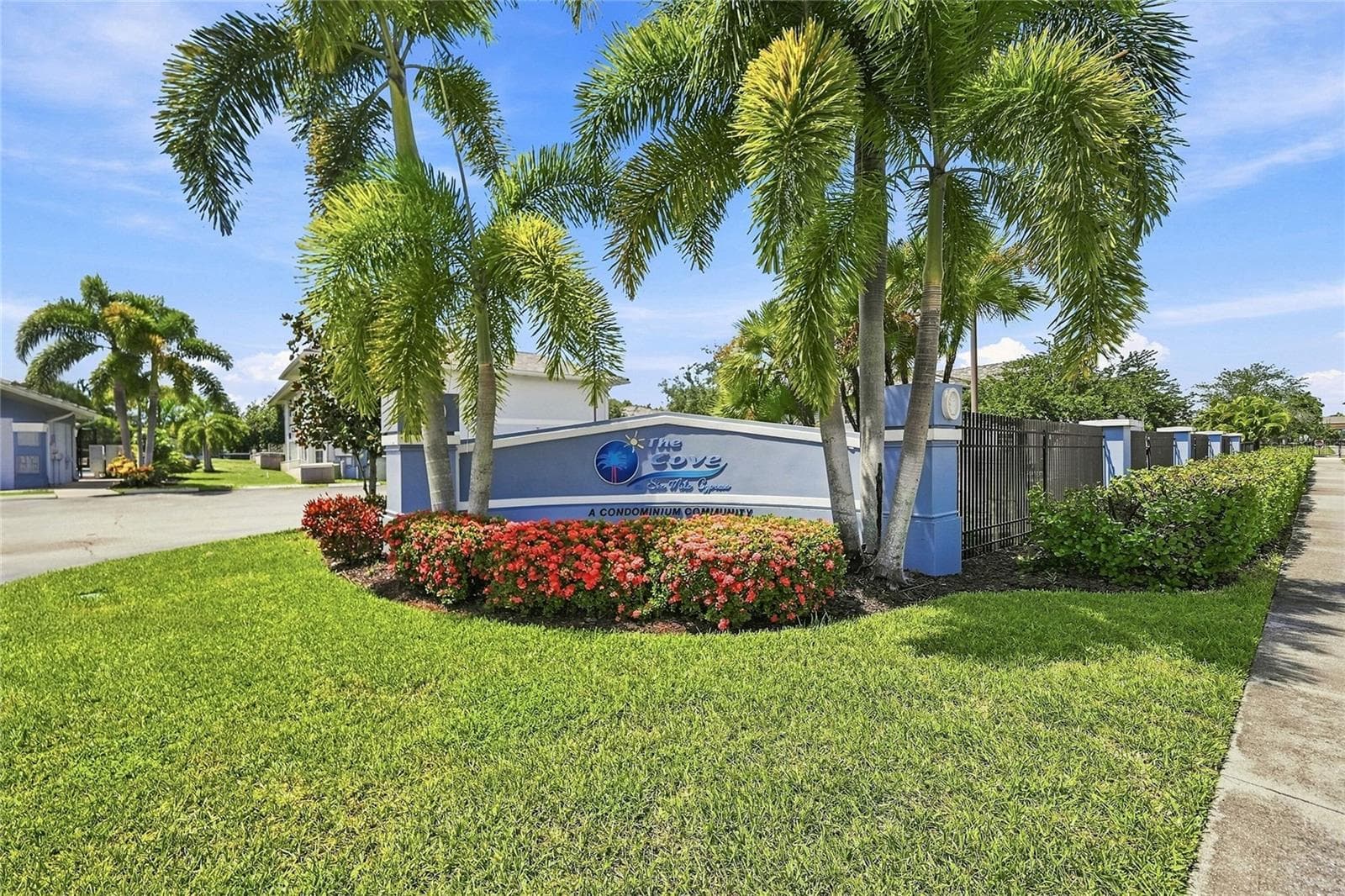 Welcome to The Cove at Six Mile! - 8423 BERNWOOD COVE LOOP #410, FORT MYERS
