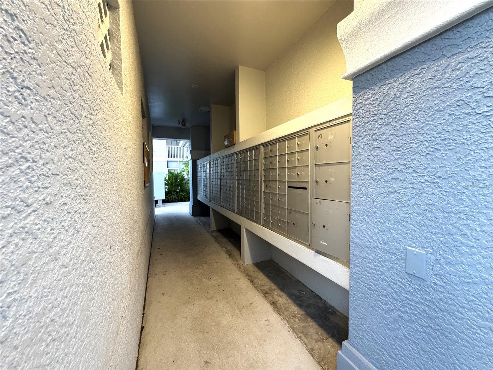 Community mail area  info center - 8423 BERNWOOD COVE LOOP #410, FORT MYERS