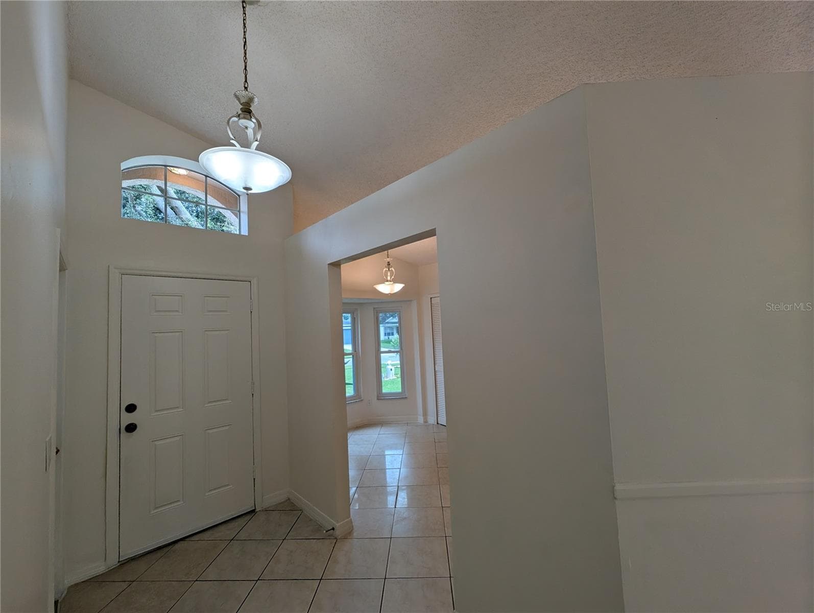 Single Family Residence at 970 LITTLE CREEK RD, ORLANDO, photo 2 of 16