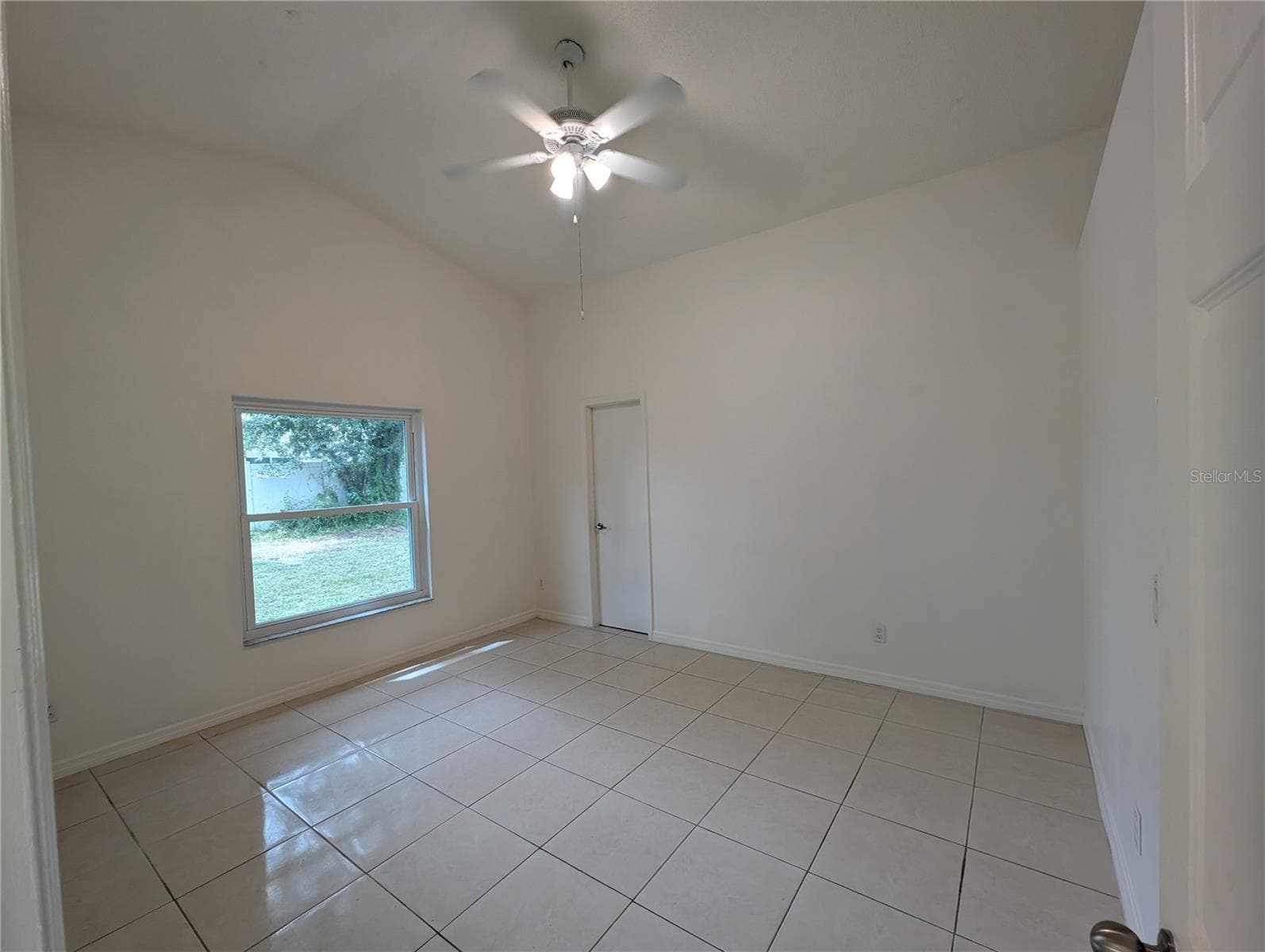 Single Family Residence at 970 LITTLE CREEK RD, ORLANDO, photo 8 of 16