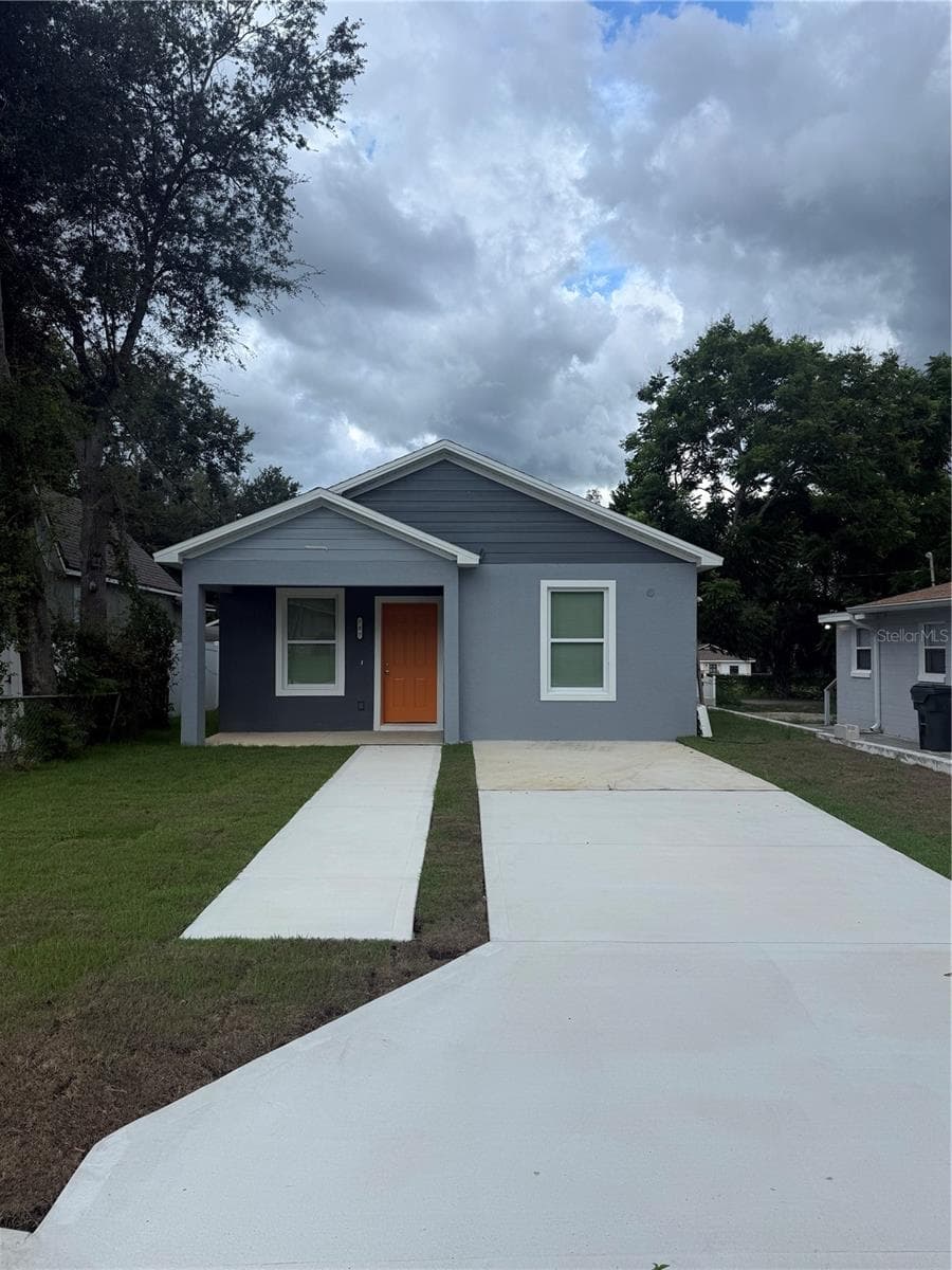 Single Family Residence at 707 W 9TH ST, LAKELAND, photo 2 of 28