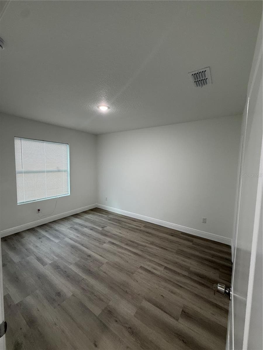 Single Family Residence at 707 W 9TH ST, LAKELAND, photo 11 of 28