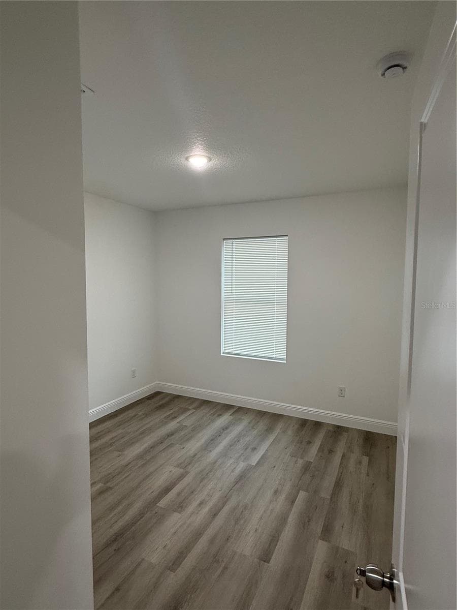 Single Family Residence at 707 W 9TH ST, LAKELAND, photo 23 of 28