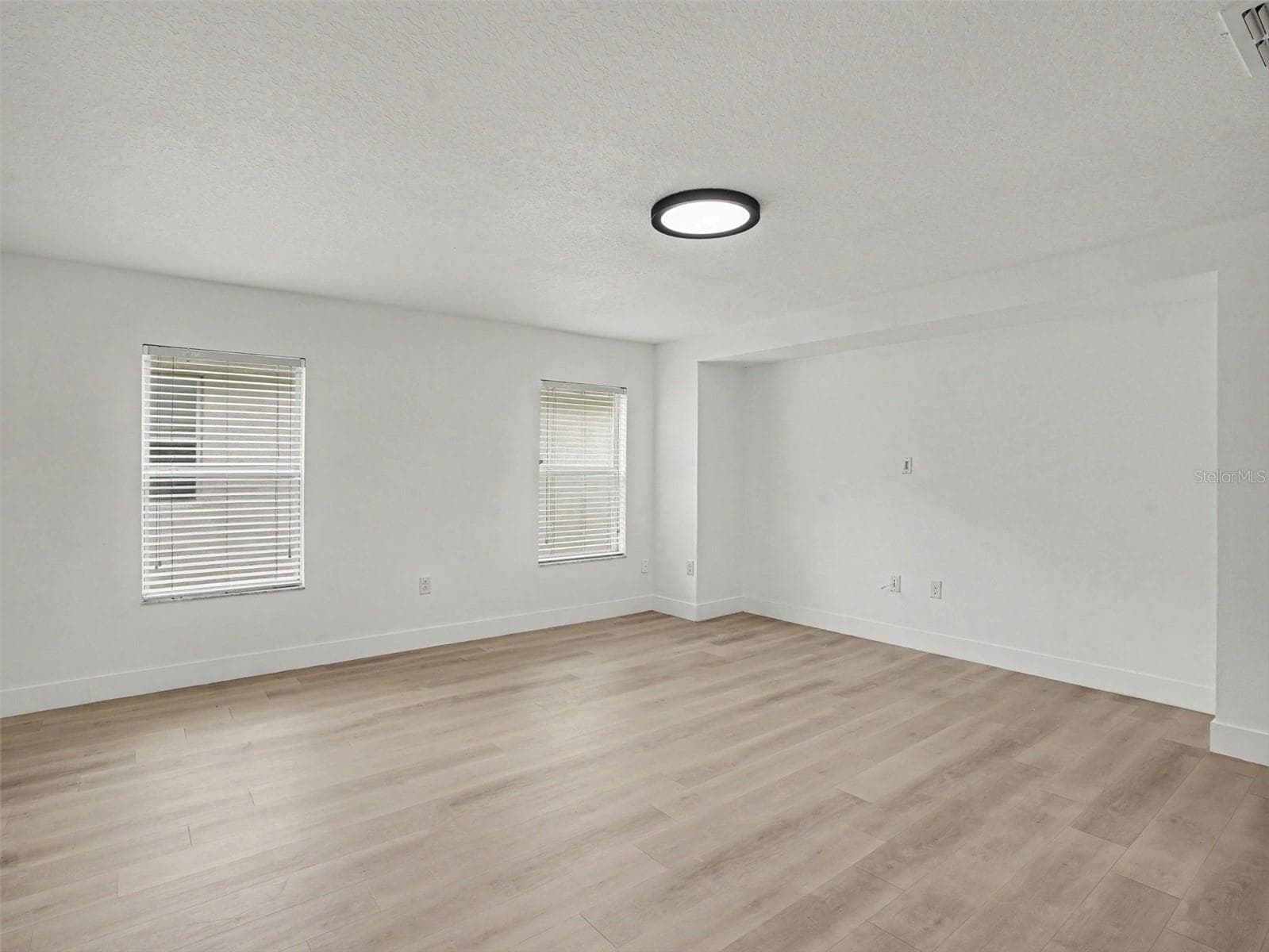 Single Family Residence at 1512 NATURE TRL, KISSIMMEE, photo 7 of 33