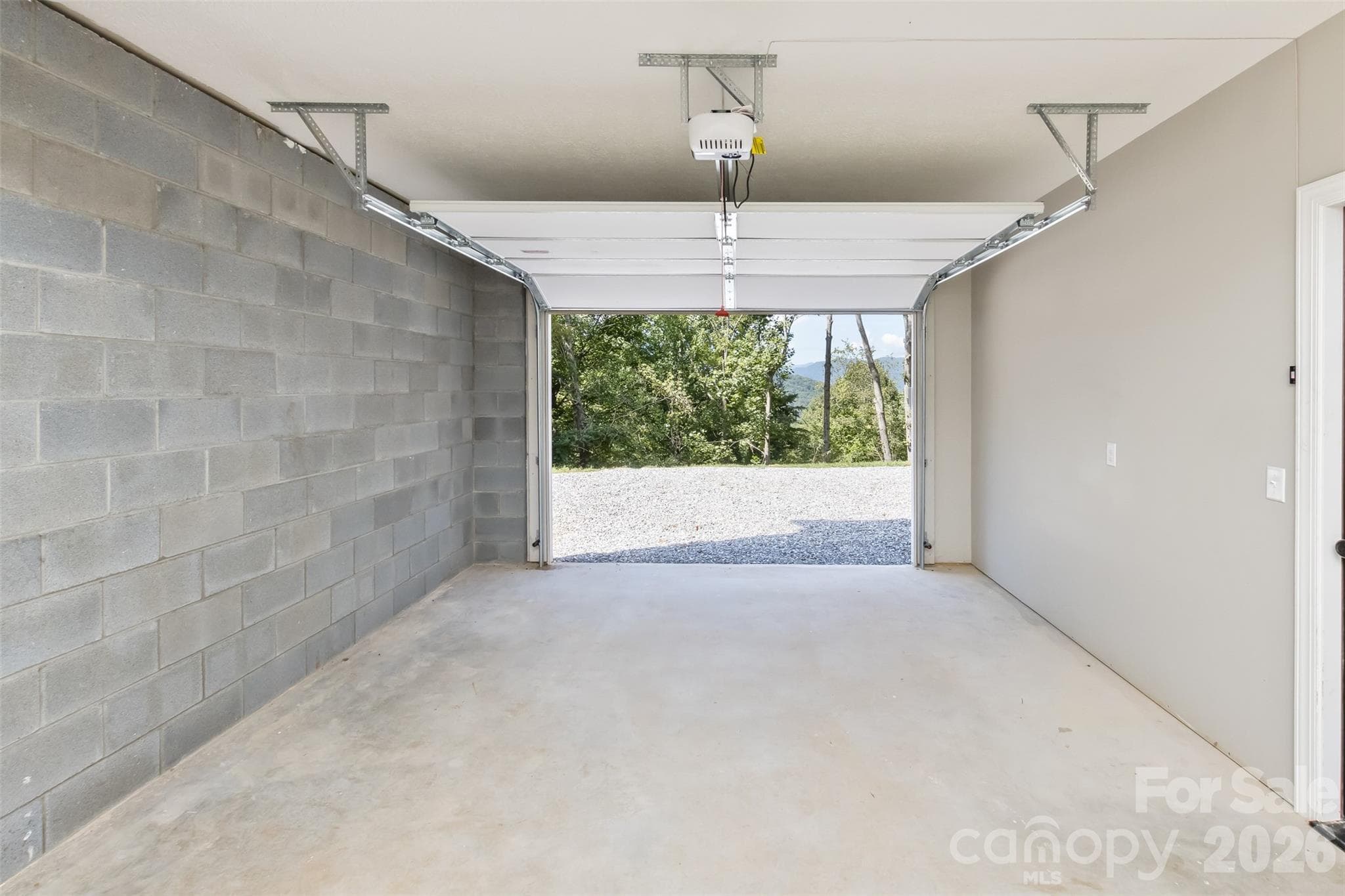 Basement garage - 340 Matthew Lane, Canton