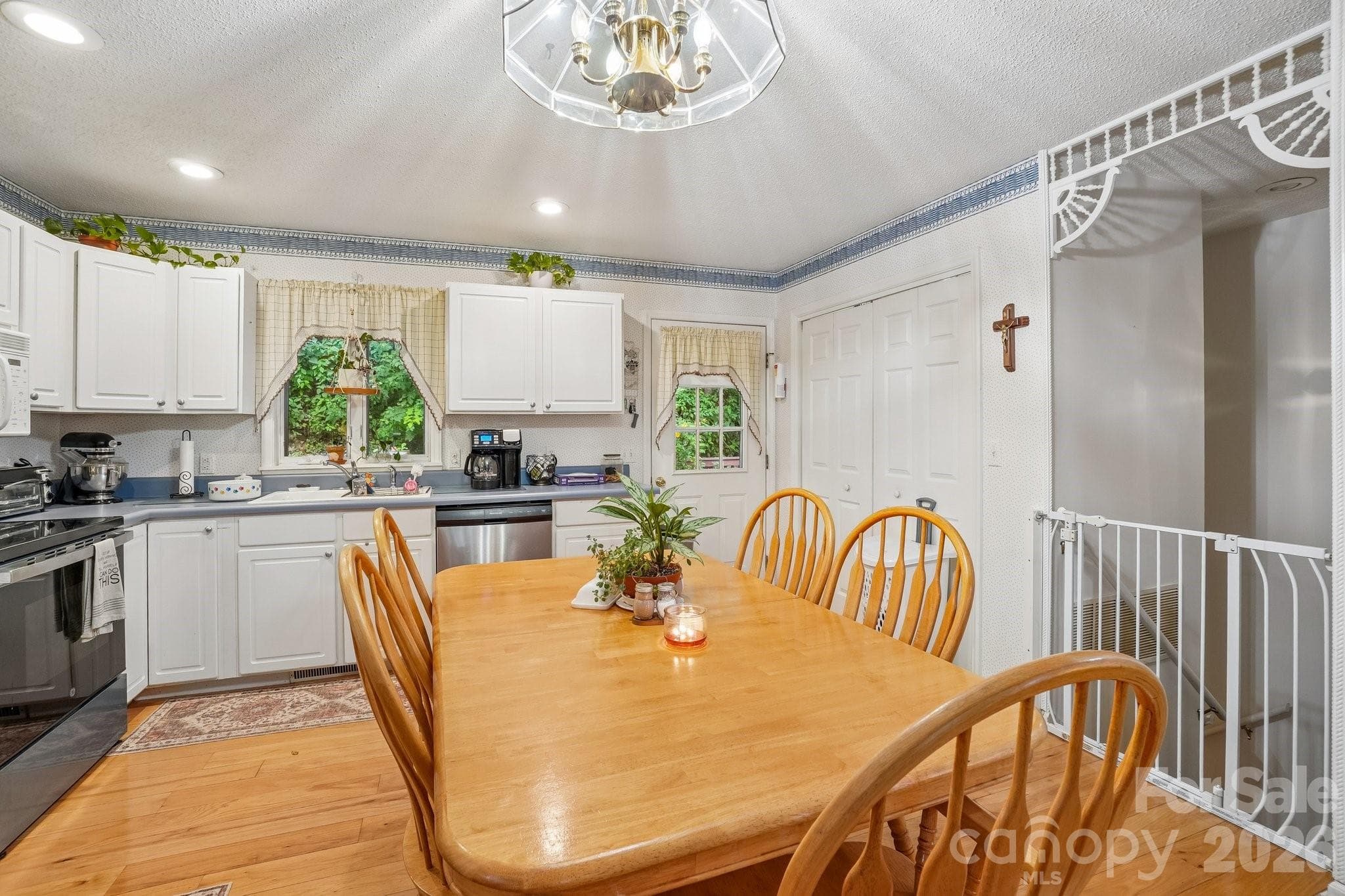 Single Family Residence at 650 Creek Side Drive, Maggie Valley, photo 6 of 32