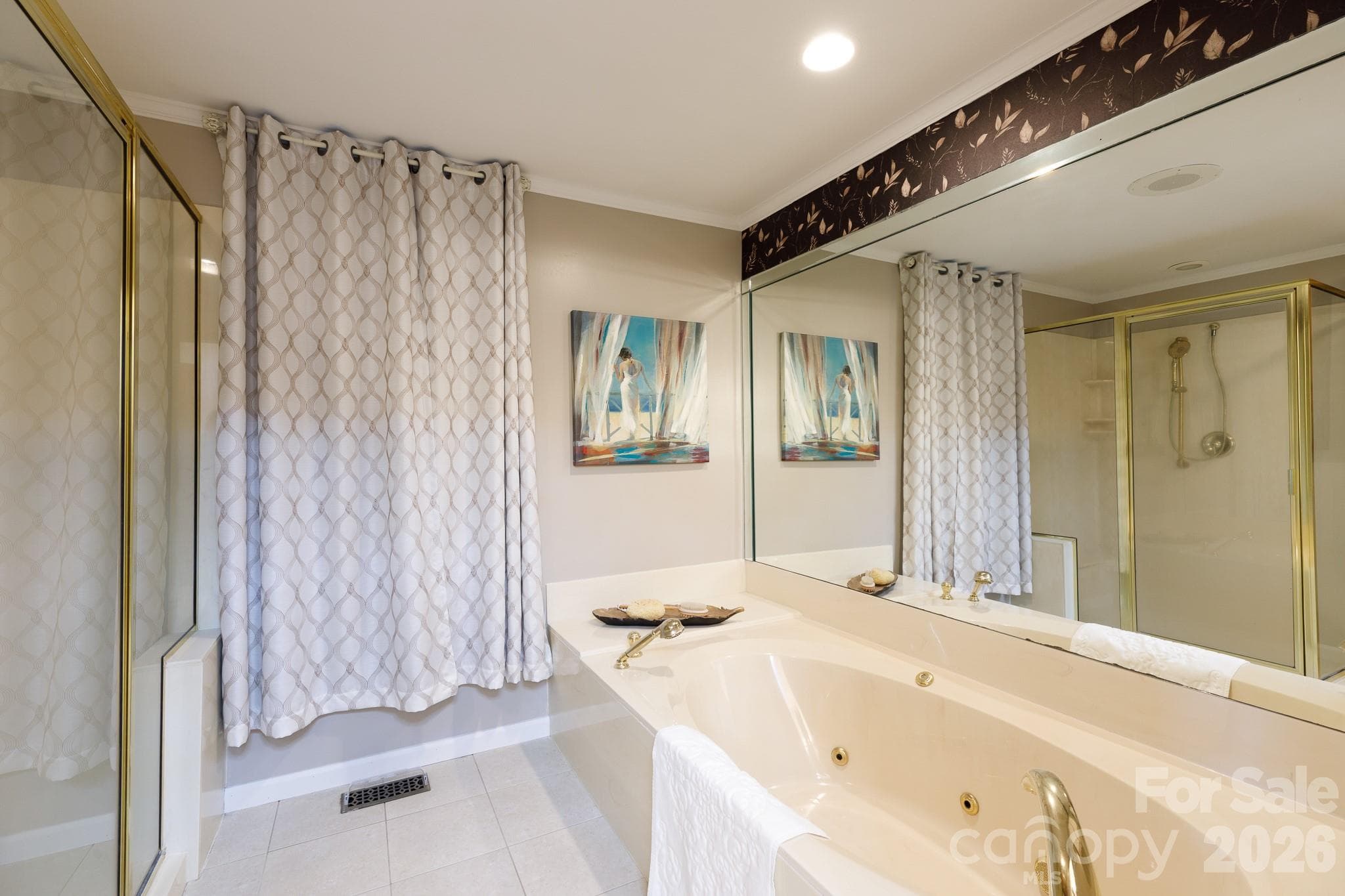 Primary En-Suite Bath - 411 Cherokee National Highway, Gaffney