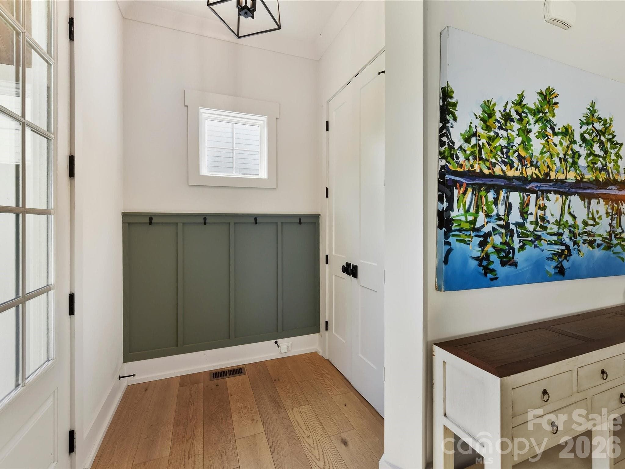Single Family Residence at 2405 Marlowe Avenue, Charlotte, photo 3 of 32