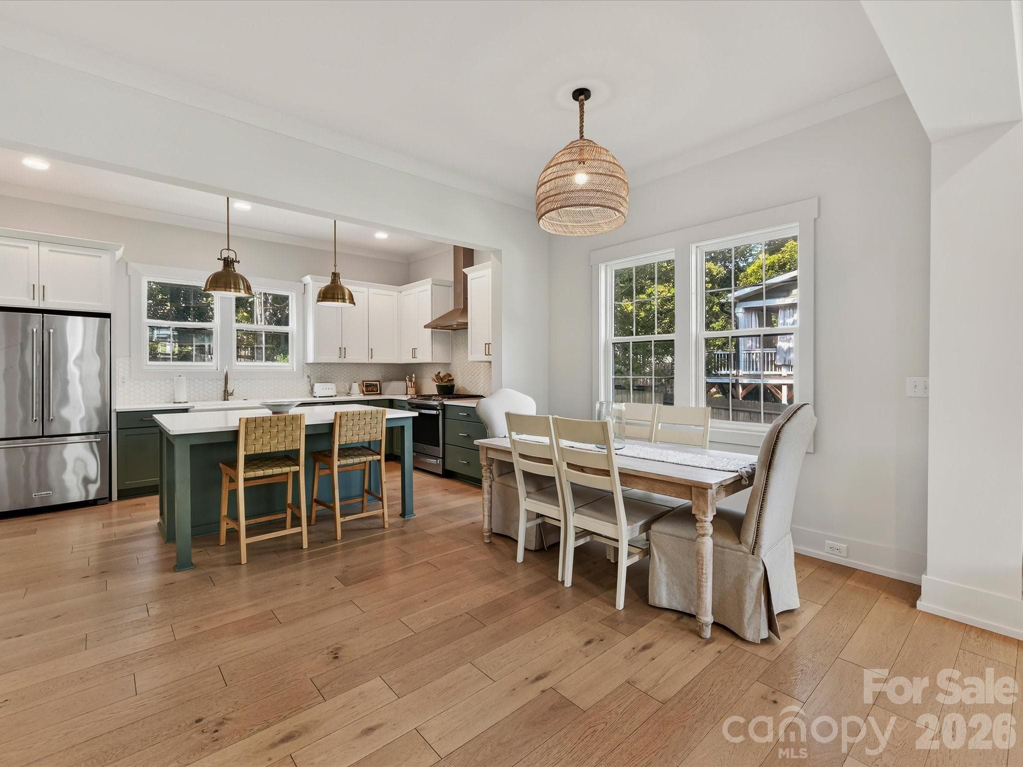 Single Family Residence at 2405 Marlowe Avenue, Charlotte, photo 9 of 32