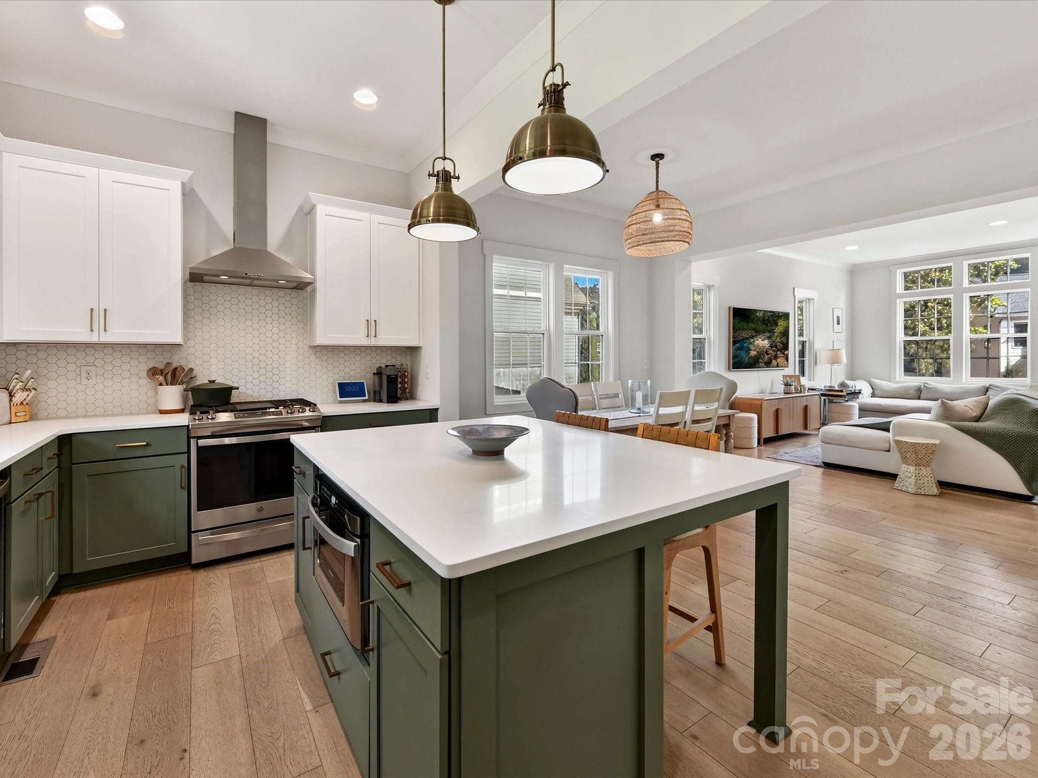 Single Family Residence at 2405 Marlowe Avenue, Charlotte, photo 13 of 32