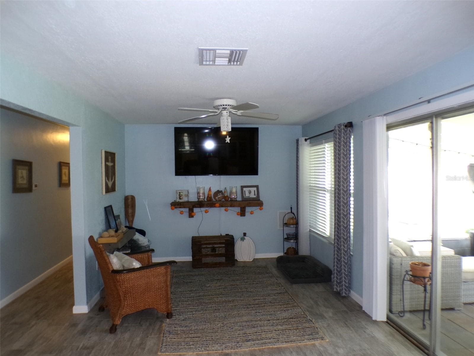 Single Family Residence at 861 CONREID DR NE, PORT CHARLOTTE, photo 8 of 47