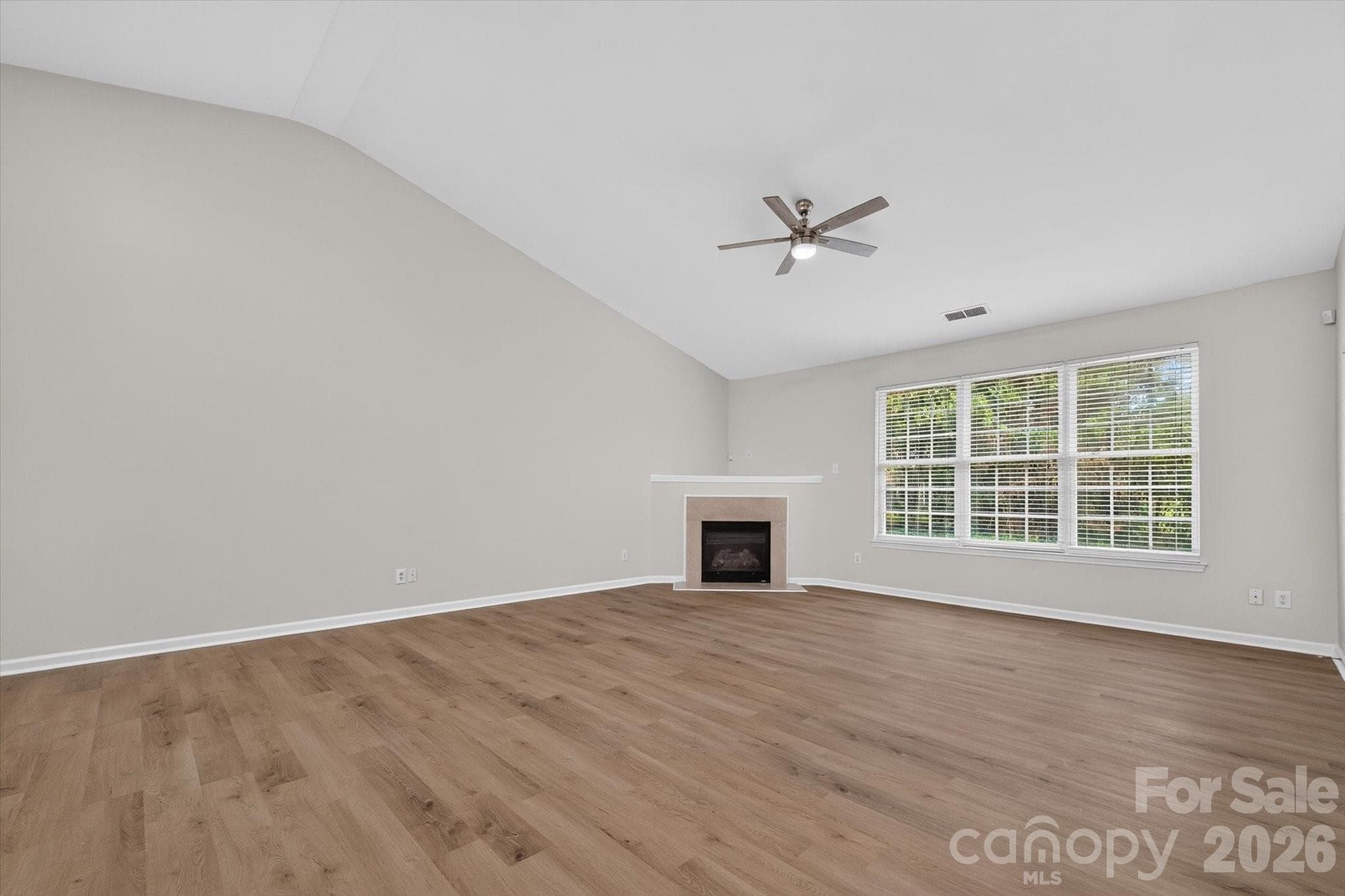 Open Floor Plan perfect for combination dining/living areas. Perfect for Entertaining! - 4641 Willow Glen Road, Harrisburg