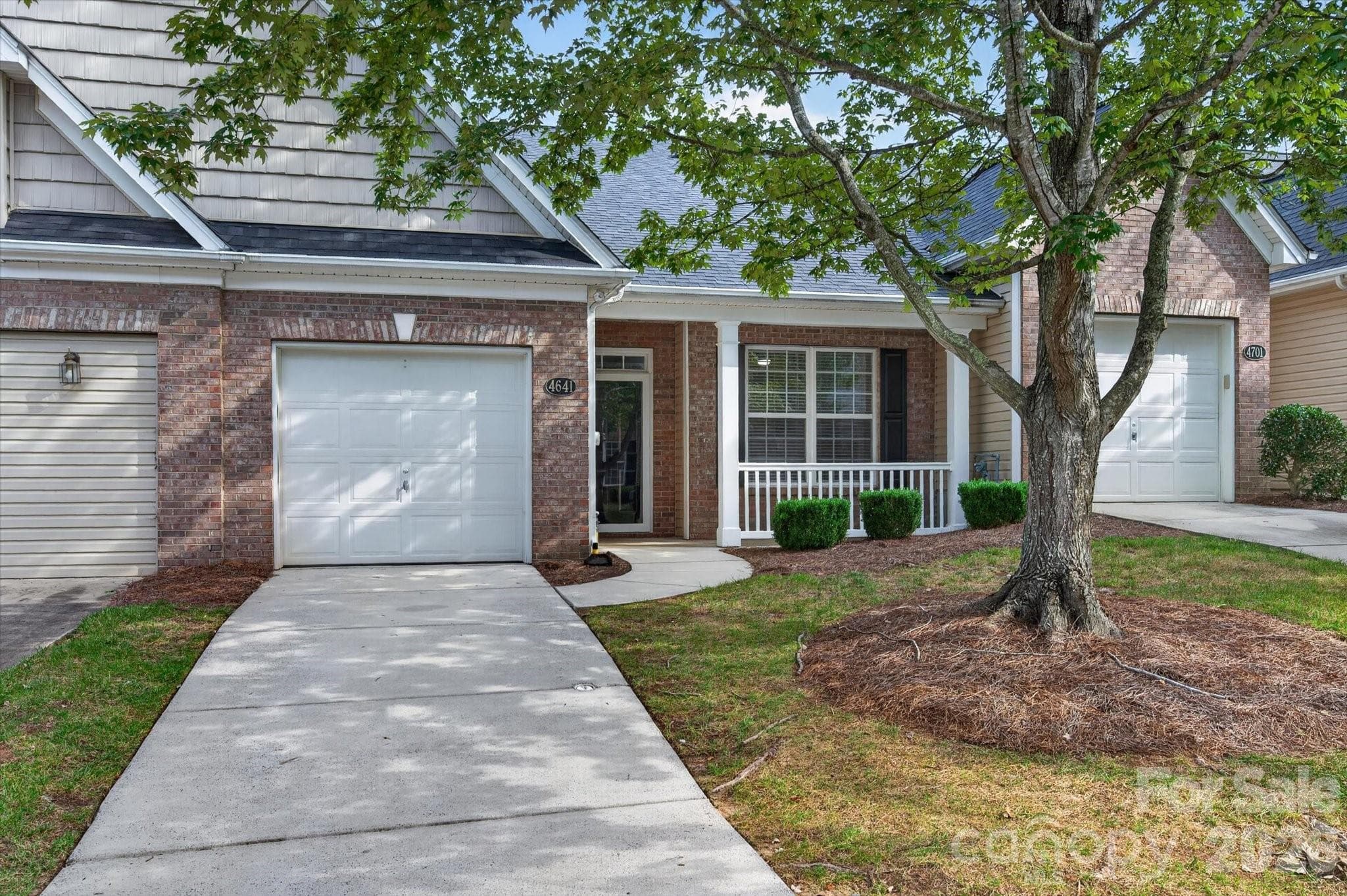 4641 Willow Glen Road