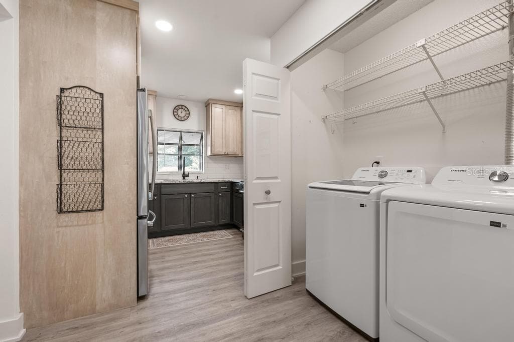 In-unit Laundry - 7623 4TH AVE W #7623, BRADENTON