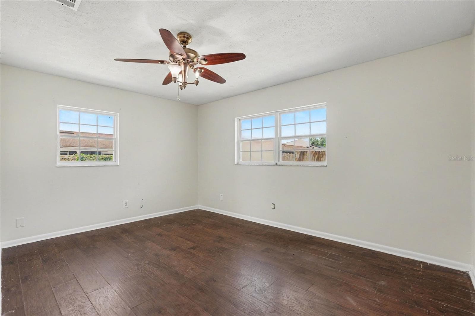 Single Family Residence at 2265 VILLAGE CT, BRANDON, photo 10 of 15