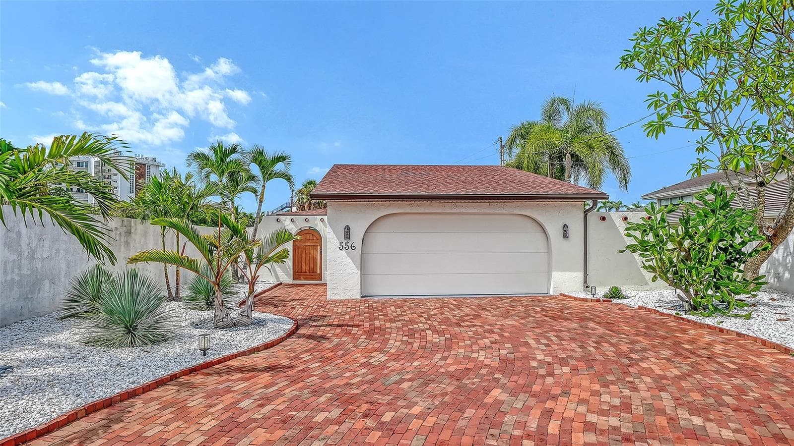 Single Family Residence at 556 N WASHINGTON DR, SARASOTA, photo 2 of 65