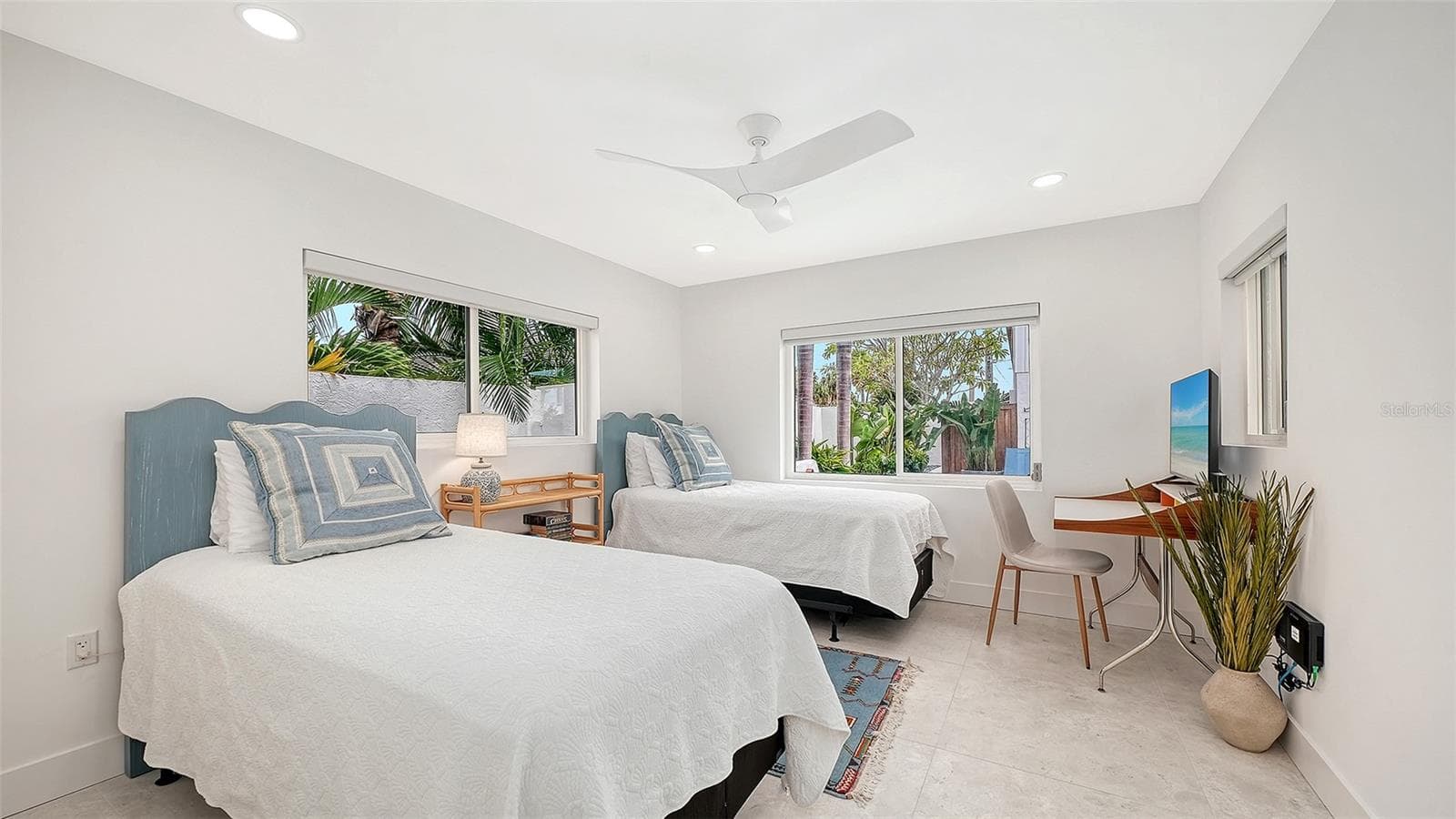 Single Family Residence at 556 N WASHINGTON DR, SARASOTA, photo 33 of 65