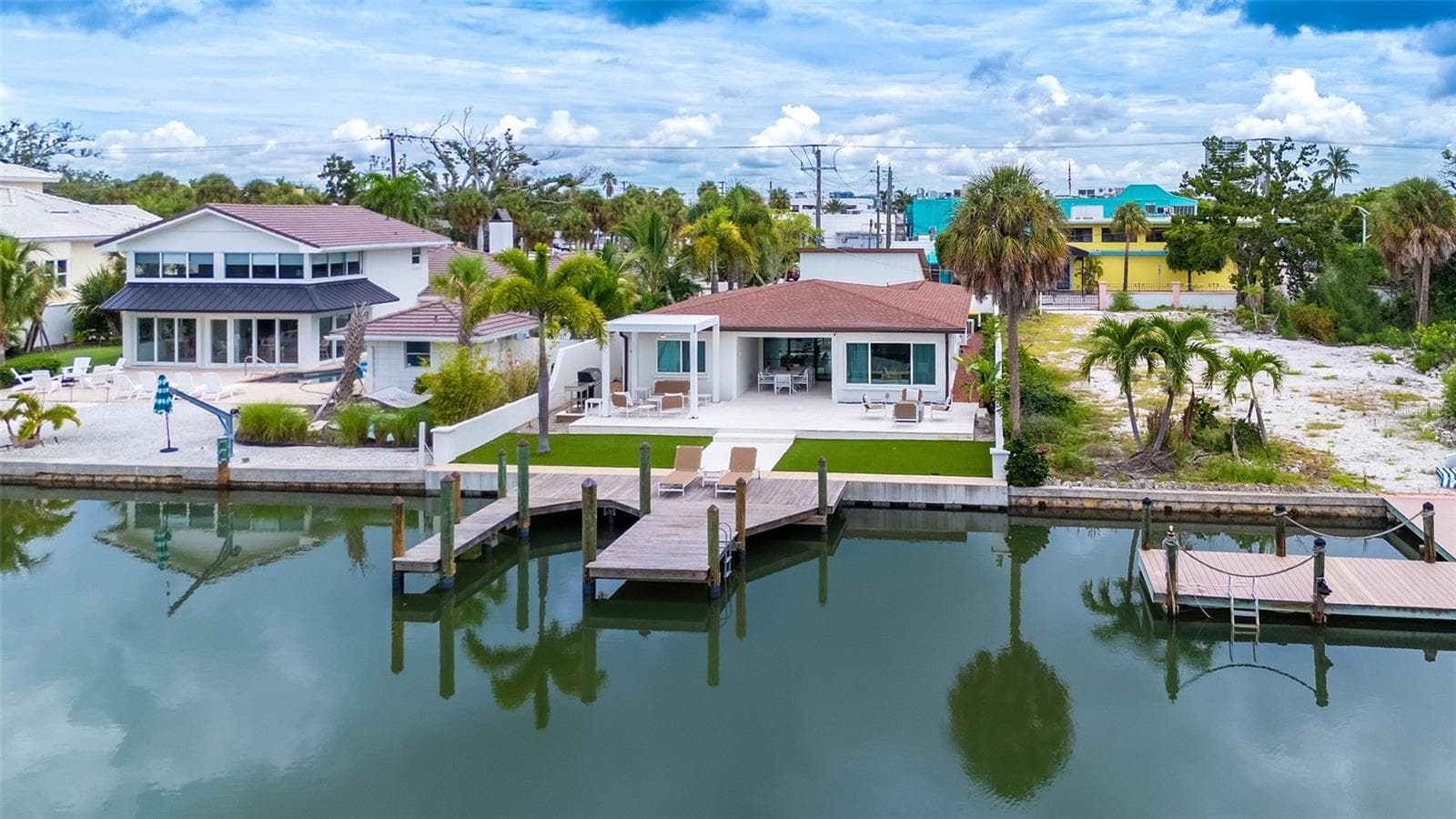 Single Family Residence at 556 N WASHINGTON DR, SARASOTA, photo 52 of 65
