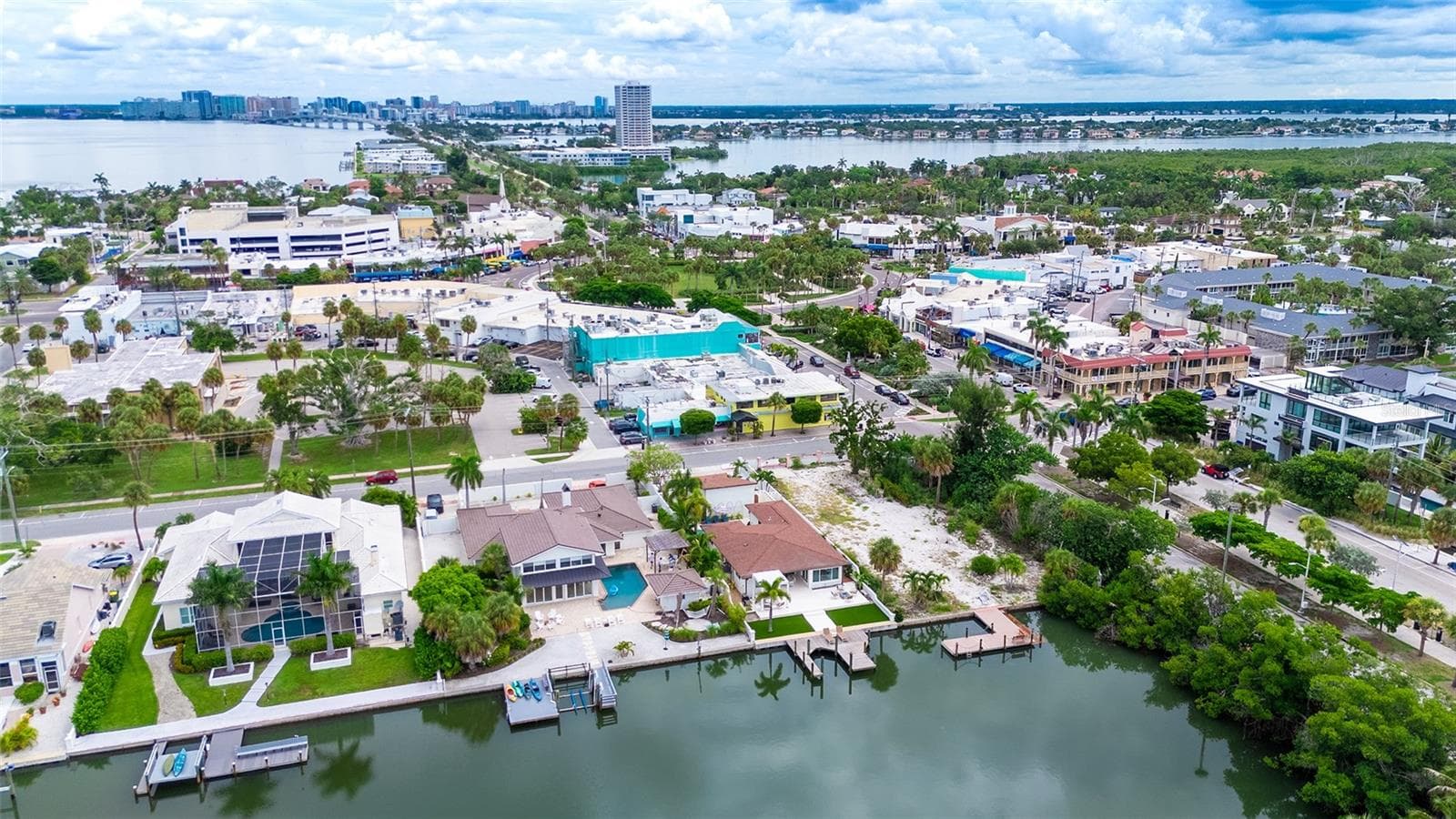 Single Family Residence at 556 N WASHINGTON DR, SARASOTA, photo 54 of 65