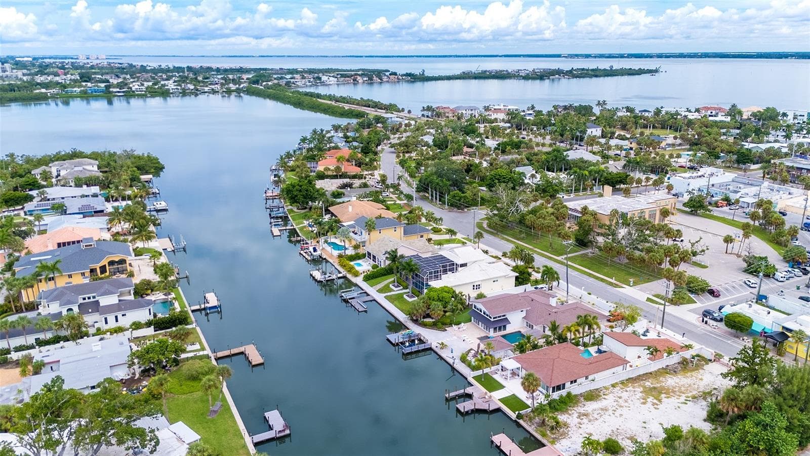 Single Family Residence at 556 N WASHINGTON DR, SARASOTA, photo 55 of 65