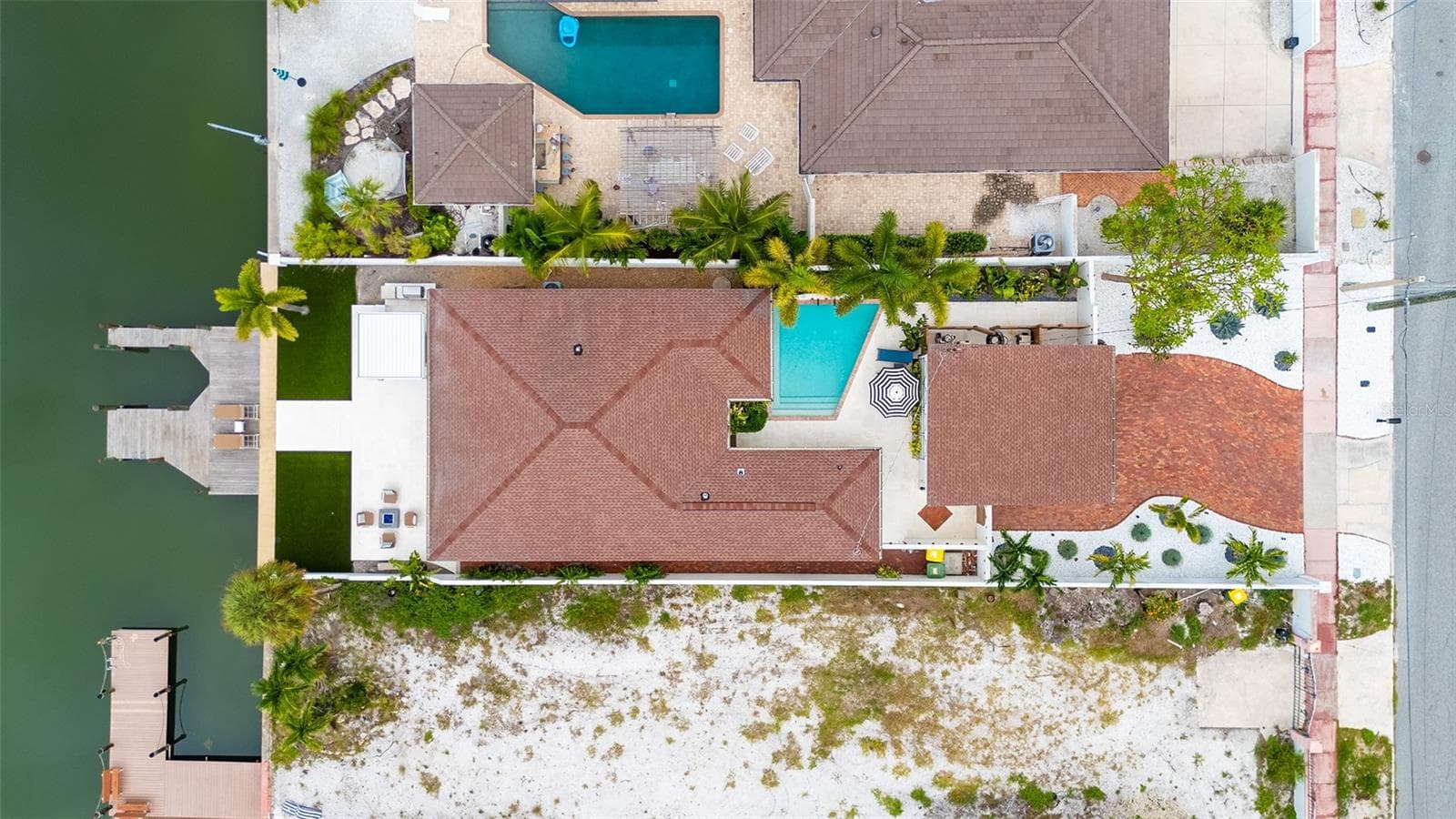 Single Family Residence at 556 N WASHINGTON DR, SARASOTA, photo 56 of 65