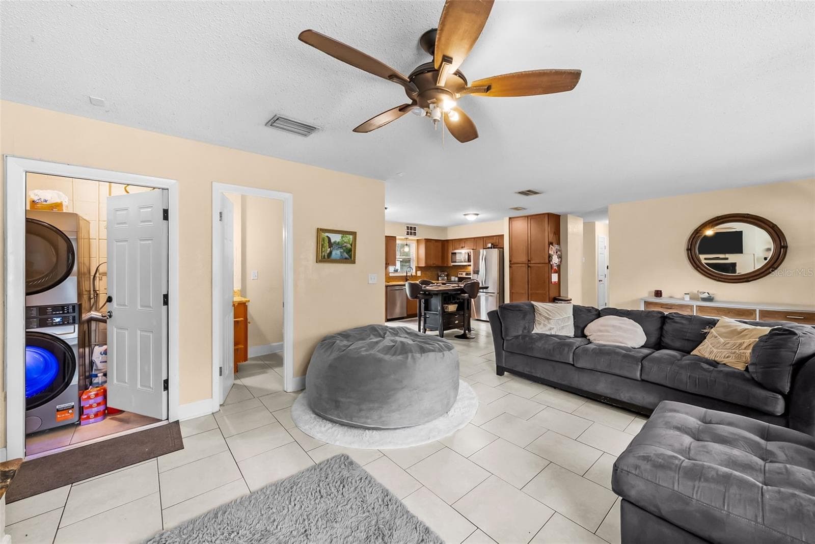 Single Family Residence at 11199 TEMPLE AVE, SEMINOLE, photo 9 of 36