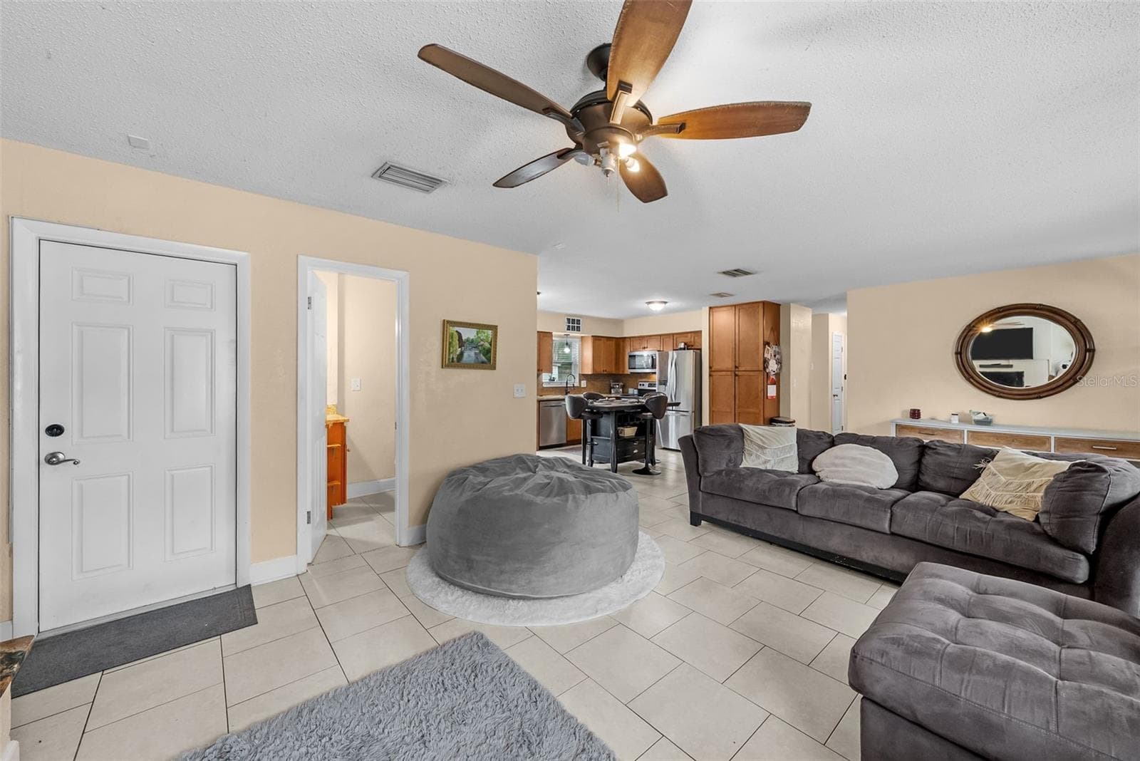 Single Family Residence at 11199 TEMPLE AVE, SEMINOLE, photo 10 of 36
