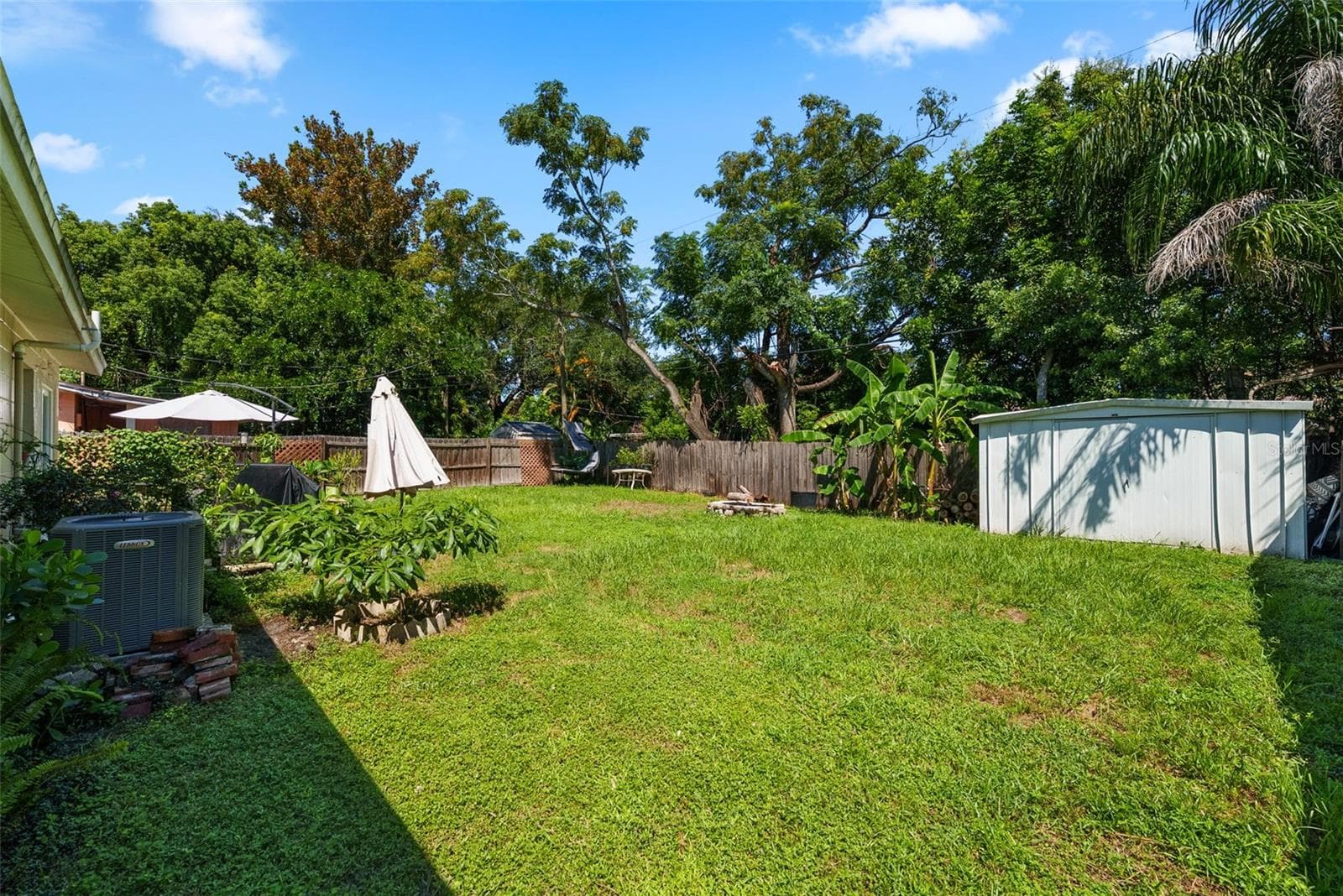 Single Family Residence at 11199 TEMPLE AVE, SEMINOLE, photo 27 of 36