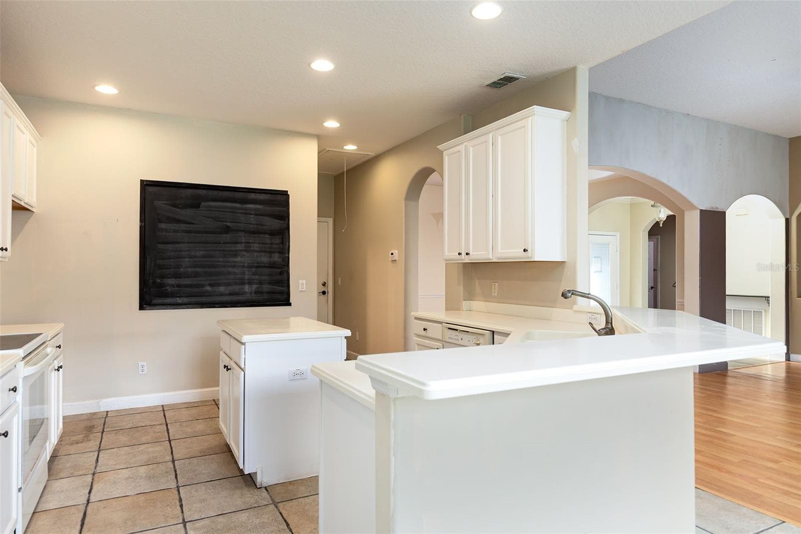 Kitchen - 4302 CONROY CLUB DR, ORLANDO