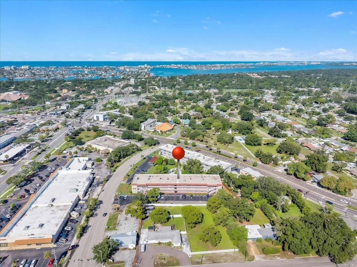Condominium at 6645 1ST AVE N #102, ST PETERSBURG, photo 4 of 24