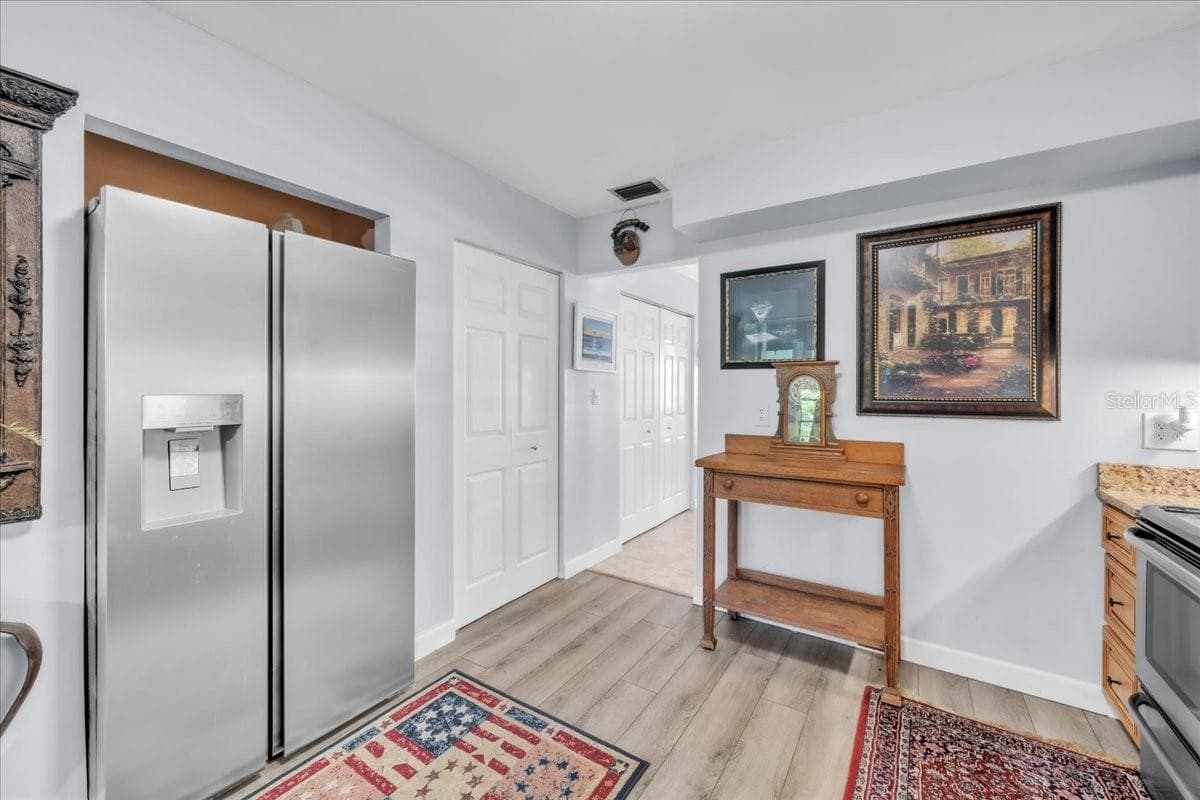 Condominium at 6645 1ST AVE N #102, ST PETERSBURG, photo 17 of 24