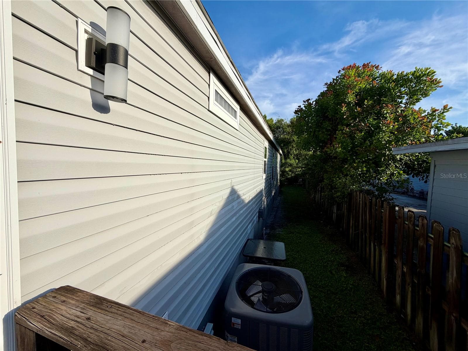 Single Family Residence at 755 RIDGEWOOD RD, WEST PALM BEACH, photo 3 of 26