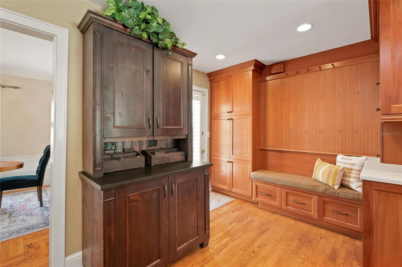 Kitchen with Abundant Cabinetry & Storage - 1221 DORCHESTER ST, ORLANDO