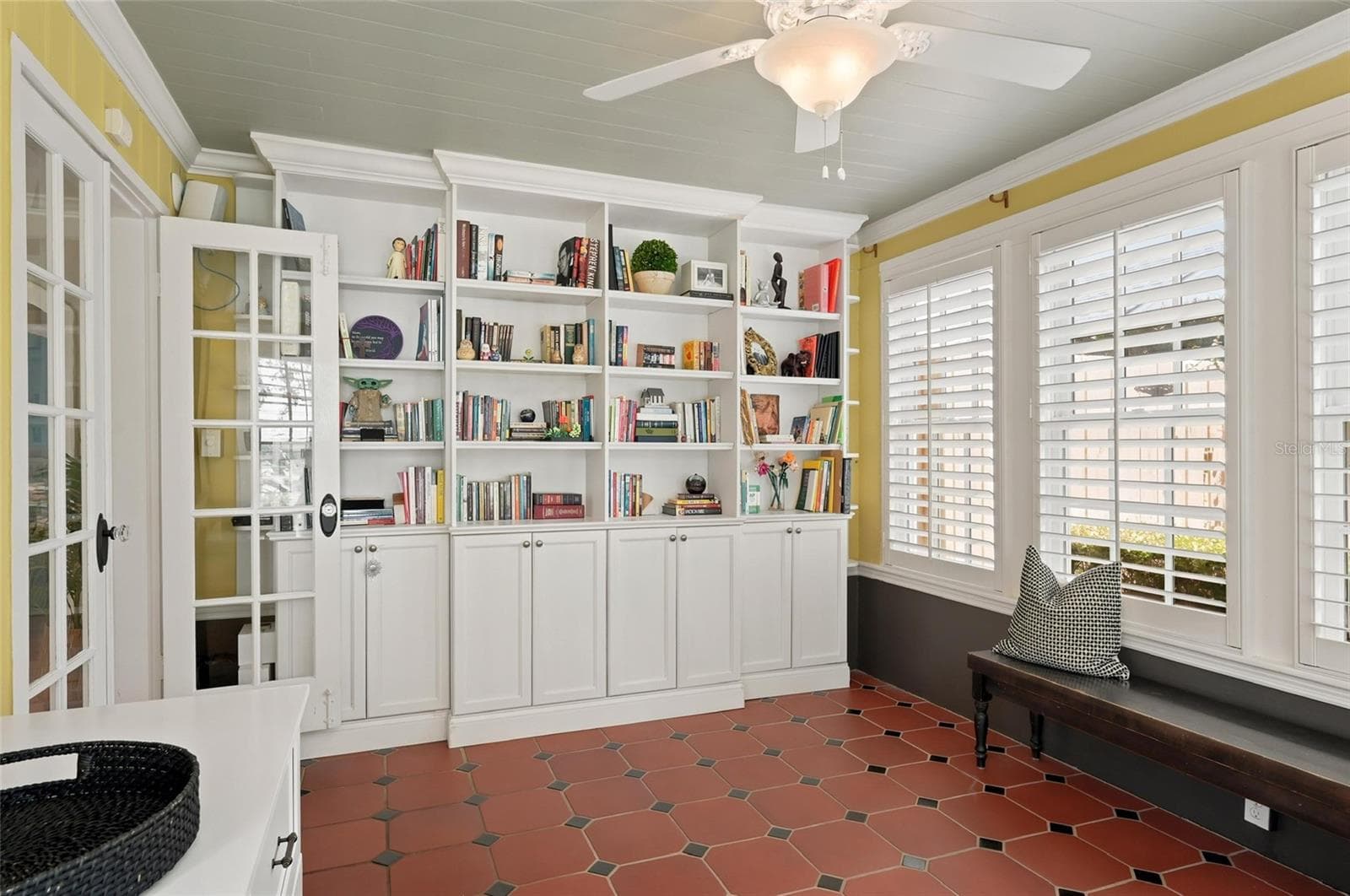 Custom Built-in Storage - 1221 DORCHESTER ST, ORLANDO