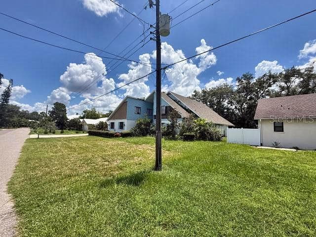 Single Family Residence at 4611 9TH ST E, ELLENTON, photo 2 of 5