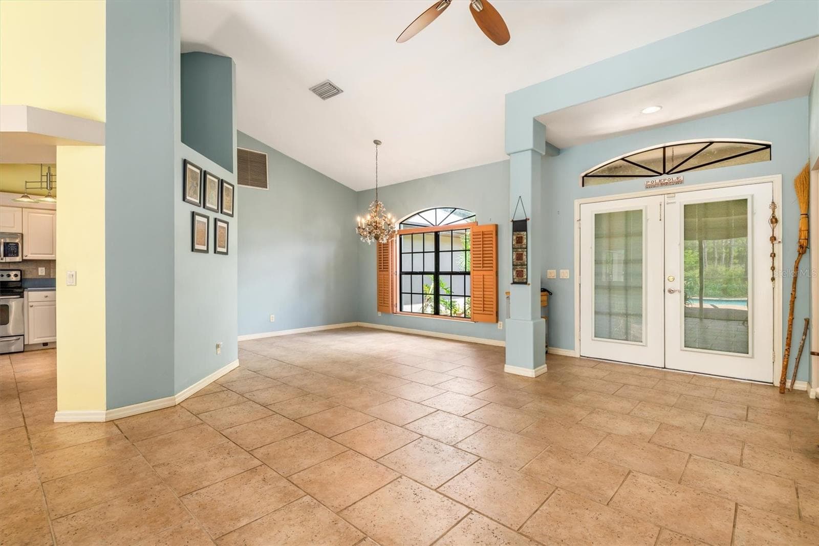 Single Family Residence at 572 TOLEDO RD, NORTH PORT, photo 10 of 50