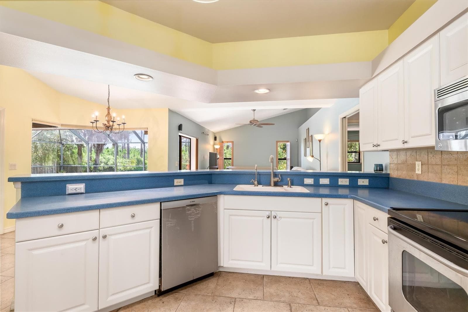 Single Family Residence at 572 TOLEDO RD, NORTH PORT, photo 14 of 50