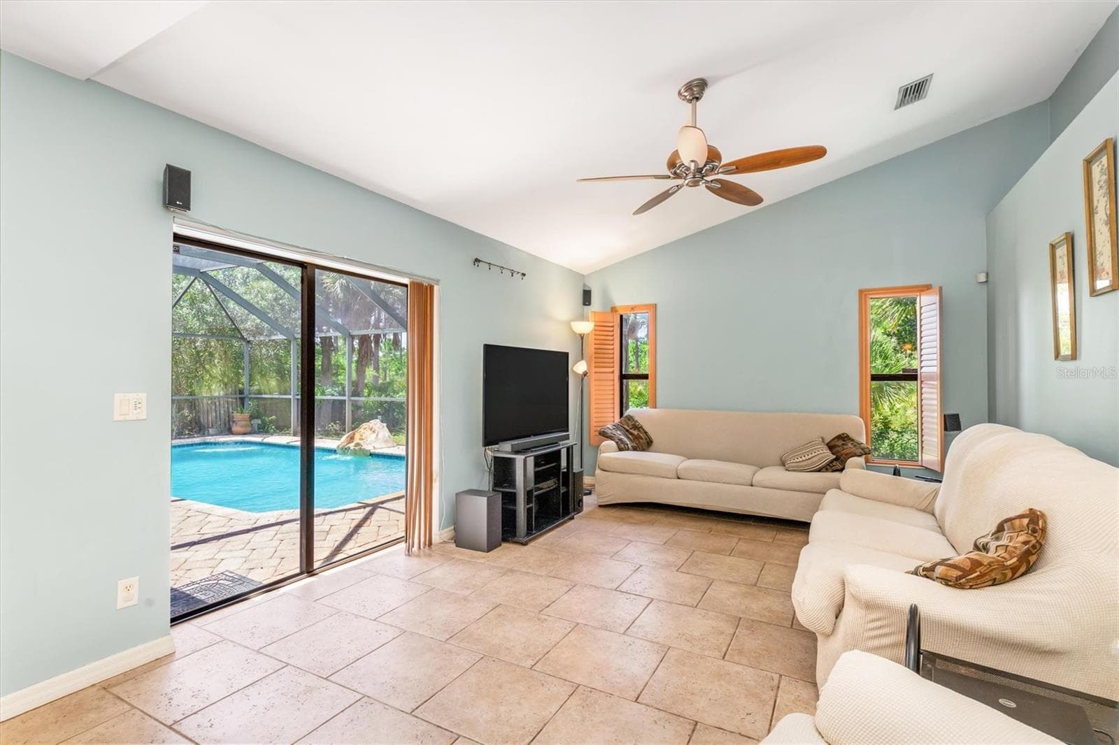 Single Family Residence at 572 TOLEDO RD, NORTH PORT, photo 16 of 50