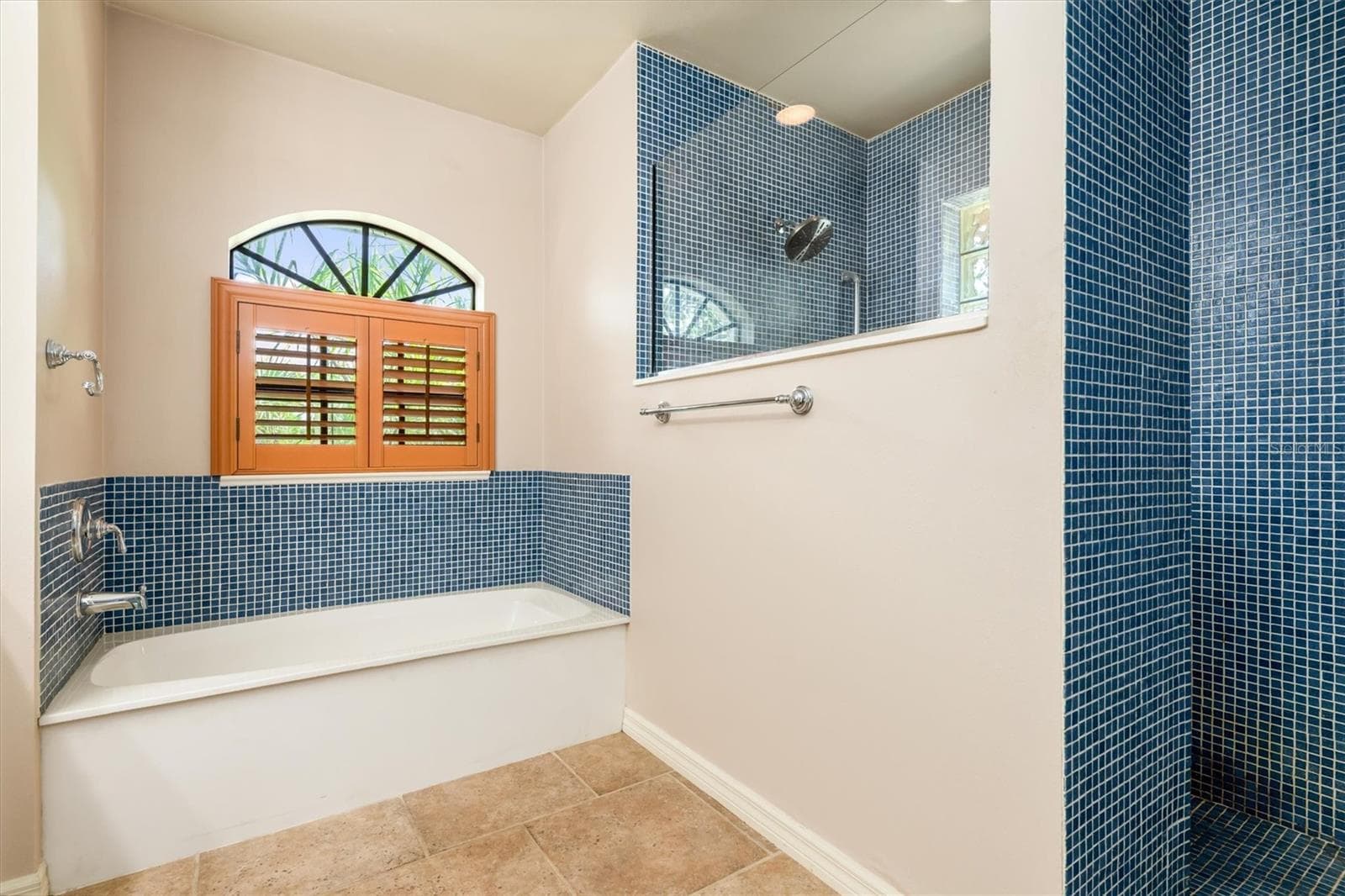 Single Family Residence at 572 TOLEDO RD, NORTH PORT, photo 26 of 50