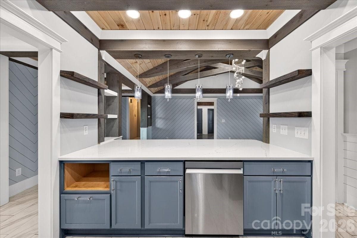 Single Family Residence at 2519 Matthews Mint Hill Road, Matthews, photo 14 of 44
