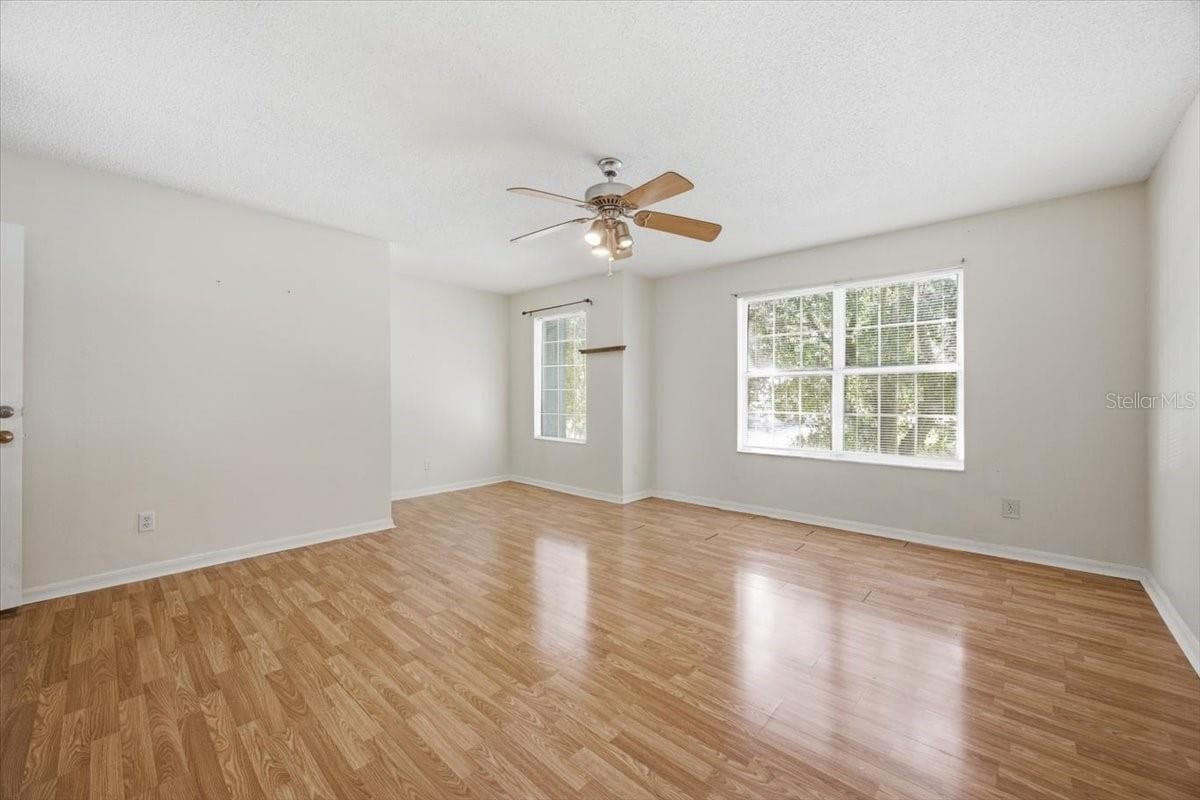 Single Family Residence at 2036 COUNTRY BROOK AVE, CLERMONT, photo 18 of 52